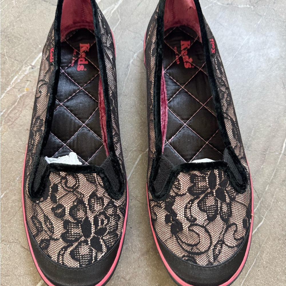 Keds Women's Black and Pink Lace Flats